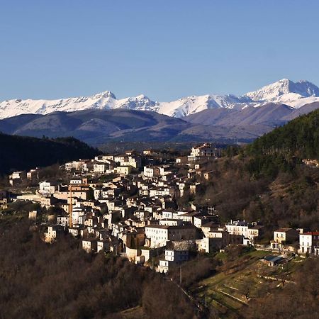 Palazzo Camelot, 19 Via Nazionale Apartamento San Demetrio ne' Vestini Exterior foto